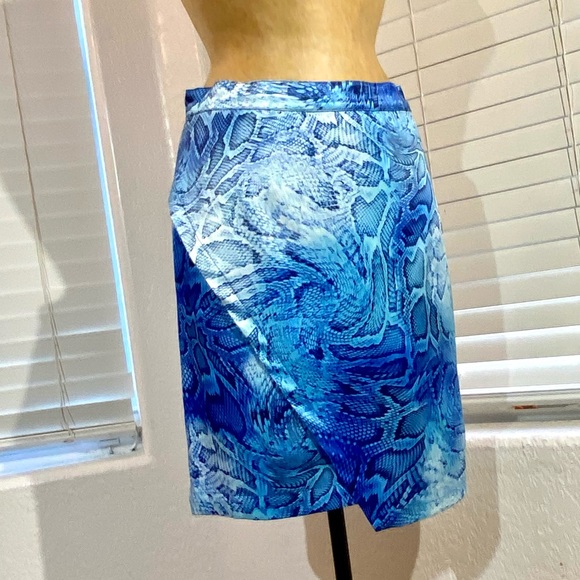 BLUE D’AZUR skirt stretchy white blue snake 6 - Picture 7 of 10